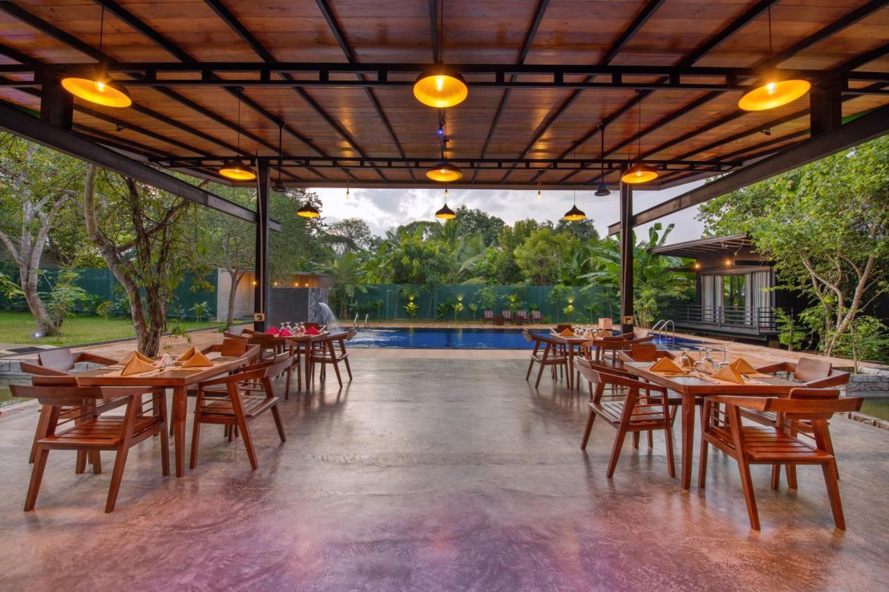 Atha Resort Sigiriya Exteriér fotografie The restaurant at the hotel