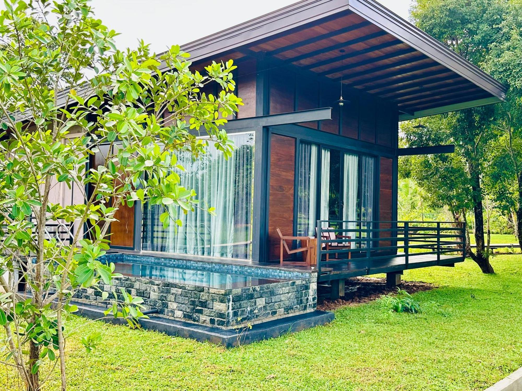 Atha Resort Sigiriya Exteriér fotografie A villa at the resort